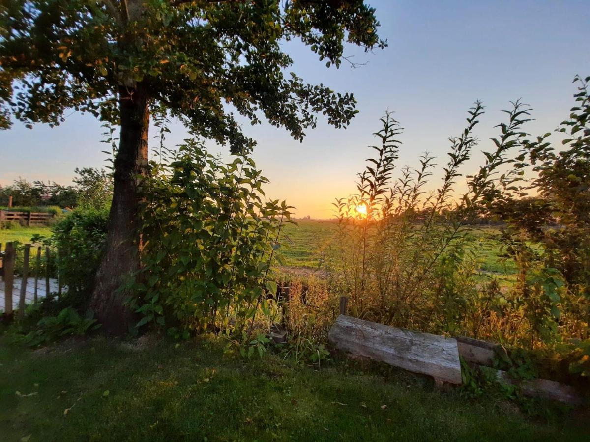 Huisje Onder De Linden Munnekeburen Esterno foto